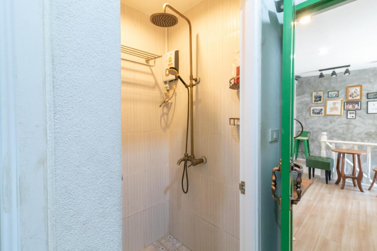 Ratana Boutique Hostel Bangkok Eksteriør bilde